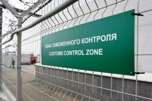 Білорусь відновила митний контроль на кордоні з РФ