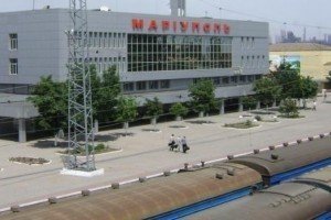 Маріупольці і Аваков - проти потяга до окупованого Криму