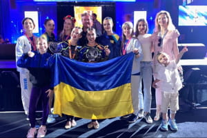 Украинки выиграли Кубок Международного черлиденгового союза: как встречали победительниц во Львове – сюжет