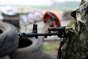 Терористи 11 разів обстріляли за ніч сили АТО, використовують важке озброєння