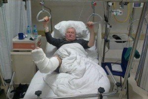 Екс-президент Польщі зламав ногу при виході із церкви