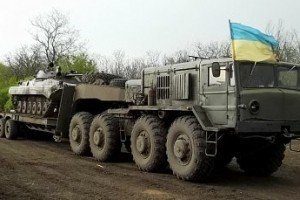 В зоні АТО військову техніку ремонтують майже цілодобово