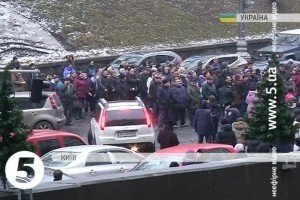 Сьогодні під Кабміном мітингували працівники "Київпастрансу"