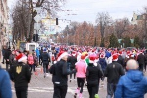 У неділю в Києві відбувся наймасовіший зимовий забіг в історії України