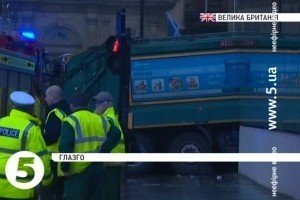 У Шотландії сталося ДТП зі сміттєвозом, шестеро загиблих