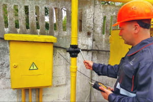 Світло для населення обходиться державі дорого: чи зросте вартість електроенергії влітку