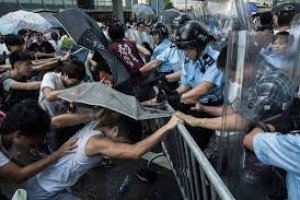 В Гонконгу знову спалахнули протести