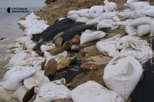 Рятують козацький човен XVIII століття: як у Запоріжжі реставрують судно, яке виявили після обміління Дніпра