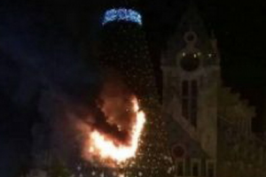 У центрі Батумі горіла новорічна ялинка