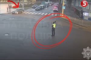 Рівненський водій проігнорував хвилину мовчання – тепер мусить заплатити штраф