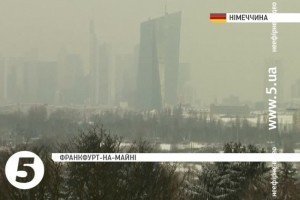 Німеччина потерпає від незвичних снігопадів