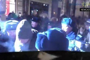 Російський ОМОН розігнав акцію на Манежній площі