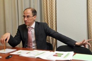 У Мінфіні розповіли про обмеження зарплат держслужбовців і депутатів