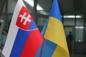 Словацькі військові днями передадуть українським військовим спорядження та теплі речі
