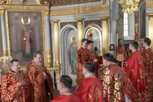 Божественна Літургія ПЦУ. Неділя святих жінок-мироносиць – трансляція