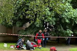 "Не склав НМТ": в Ужгороді хлопець вистрибнув із шостого поверху через результати іспитів