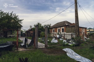 Подвійна атака на Суми: ворожі дрони спричинили пожежу та руйнування
