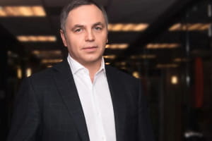 Рух ЧЕСНО не прибере Портнова з Реєстру зрадників, попри тиск через суд