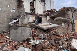 Унаслідок російської атаки розтрощило будинок гендиректора "5 каналу" – друзі запустили збір