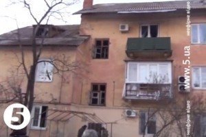 На Луганщині російські терористи з "Градів" обстрілюють цивільні помешкання 
