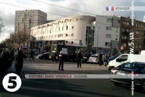У Франції озброєний чоловік захопив заручників