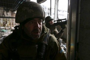 У Донецькому аеропорту знову бій – українці намагаються блокувати терористів