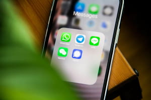 путін хоче заборонити WhatsApp і Telegram у росії – куди змушують перейти натомість