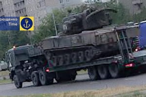 У Маріуполі зафіксували велике пересування російської техніки: куди ворог перекидає підкріплення
