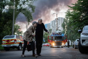 У Києві вночі уламки дрона пошкодили тролейбусну мережу