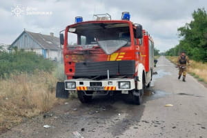Гасили авто – потрапили під обстріл: росіяни атакували рятувальників у прифронтовому Гуляйполі