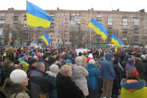 "Я – Маріуполь!": у приазовській столиці люди вийшли на мітинг-реквієм