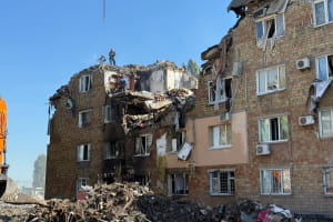 Наслідки обстрілу Києва: зруйновані банки, школи та офіси – список воєнних об'єктів, на думку росії