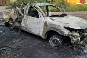 На Дніпропетровщині енергетики потрапили під обстріл ворожого дрону: знищено службове авто 