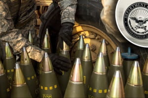 Україна отримає 2 мільйони снарядів від ЄС, бензиновий колапс у Маріуполі – хроніка 1294-го дня Великої війни