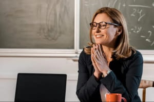 Кабмін затвердив нові розміри надбавок вчителям: про які виплати йдеться