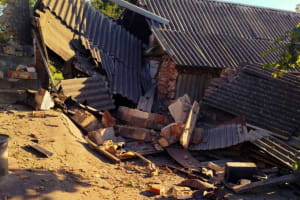 В Харьковской области российские дроны ранили двух человек, есть разрушения и повреждения