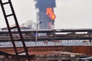 Deepstrike-дрони СБУ пролетіли 1400 км вглиб росії та "вразили серце" заводу "Газпрому" 