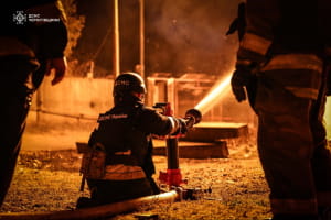 В Черниговской области россияне нанесли повторный удар по спасателям: есть пострадавшие (фото)