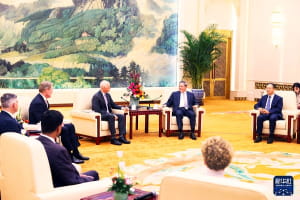 Уперше від 2019 року: делегація Конгресу США відвідує Китай