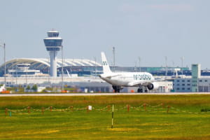 Мюнхенський аеропорт закривали через невідомі дрони 