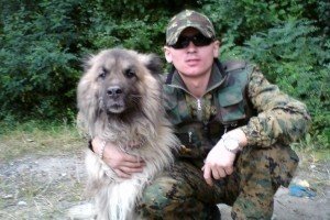 На Полтавщині загиблого військового 92-ї бригади в оcтанню путь проводжали навколішках