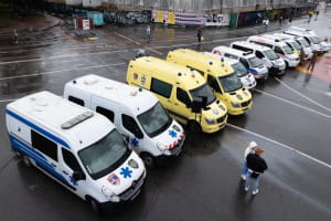 Фонд Порошенко и американская организация Ukraine Focus передали бригадам ТрО двадцать скорых