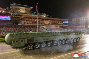 "Может поразить всю территорию Америки": в КНДР показали "самую мощную ядерную ракету"