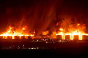 Бензиновый коллапс в Крыму: удары по Феодосийской нефтебазе – обоснованная военная стратегия ВСУ – Снегирев