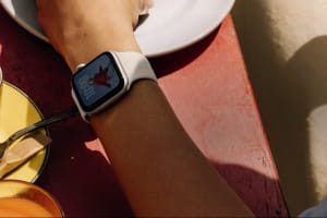 Что купить в 2025 году: Apple Watch 11 или Apple Watch SE