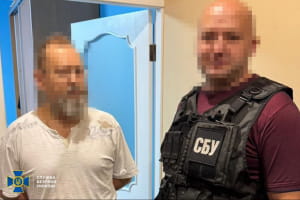 Во время литургий восхвалял россию и призывал украинцев "сложить оружие": в Днепропетровской области задержали священника УПЦ (МП) 