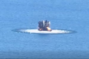 ВМС знищили безекіпажний катер росії в територіальних водах України &ndash; відео 