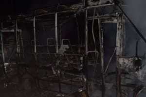 Дрон ударил по пассажирскому микроавтобусу в Сумской области: есть погибший и раненые (обновлено)