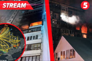 У Києві жах: масована атака на столицю, росіяни били ракетою "Циркон" по Сумах, є жертви – трансляція 