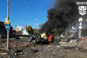 рф ударила дронами по місцевому ринку в Чорноморську: є загиблі та поранені